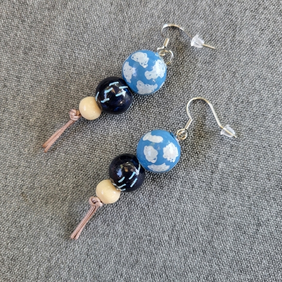 New handmade Necklace and earrings set - Picture 4 of 8